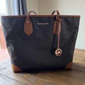 Michael Kors Large Bag with Red Inside